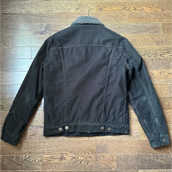 Levi’s Sherpa Jacket - Picture 2 of 4